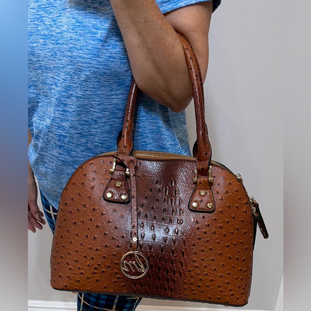 LM Ostrich Double Zipper Compartment Elegant Brown Leather Handbag.